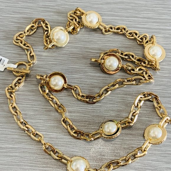 St John Designer Necklace - Picture 2 of 5